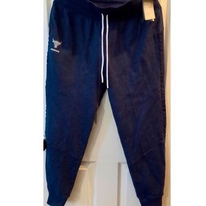 Dark blue under armor sweat pants w tags and never worn!
